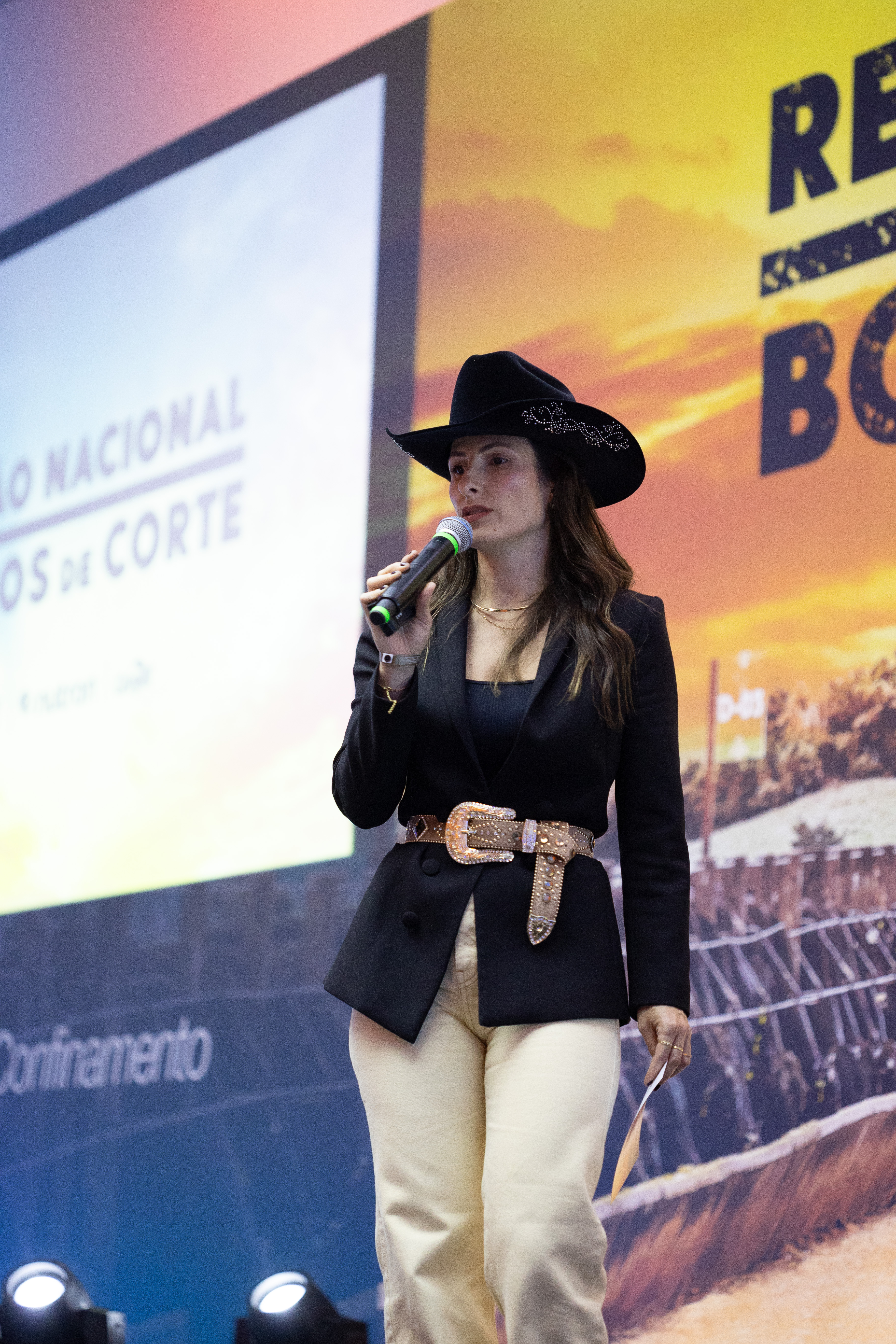 Josi Lage em um evento do agronegócio
